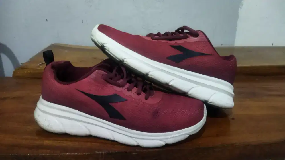 Diadora Frazer Running size 40 fit 41