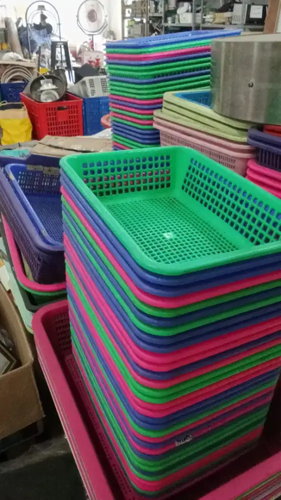 Cuci gudang keranjang