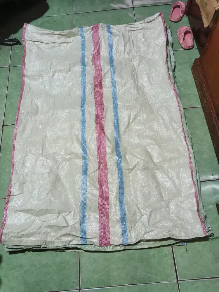 15 PCS KARUNG BEKAS UK. 90X130cm