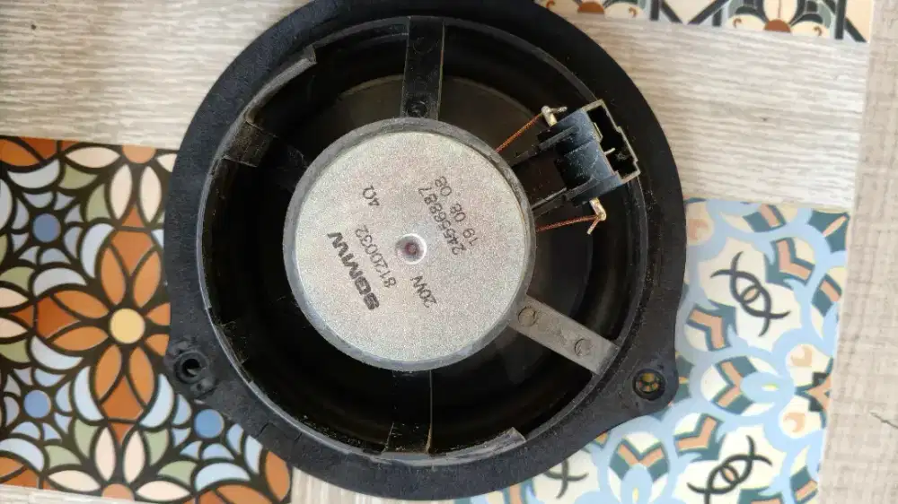 Speaker Bekas Mobil Wuling Almaz