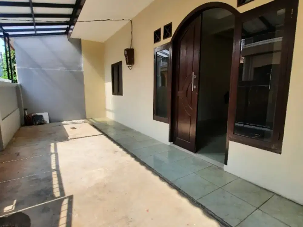 Villa Bintaro rumah sudah renovasi murah dekat Stasiun