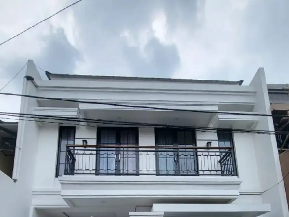 Rumah di Pamulang American Classic Rapih Lokasi Strategis