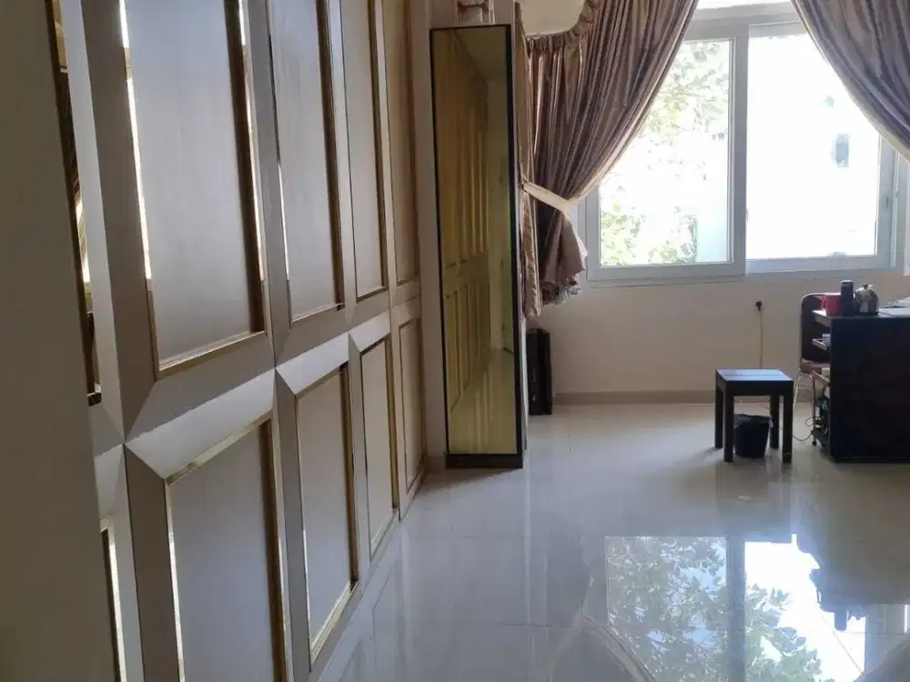 Sewa rumah BGM PIK 10 x 25 3.5lt semi furnish