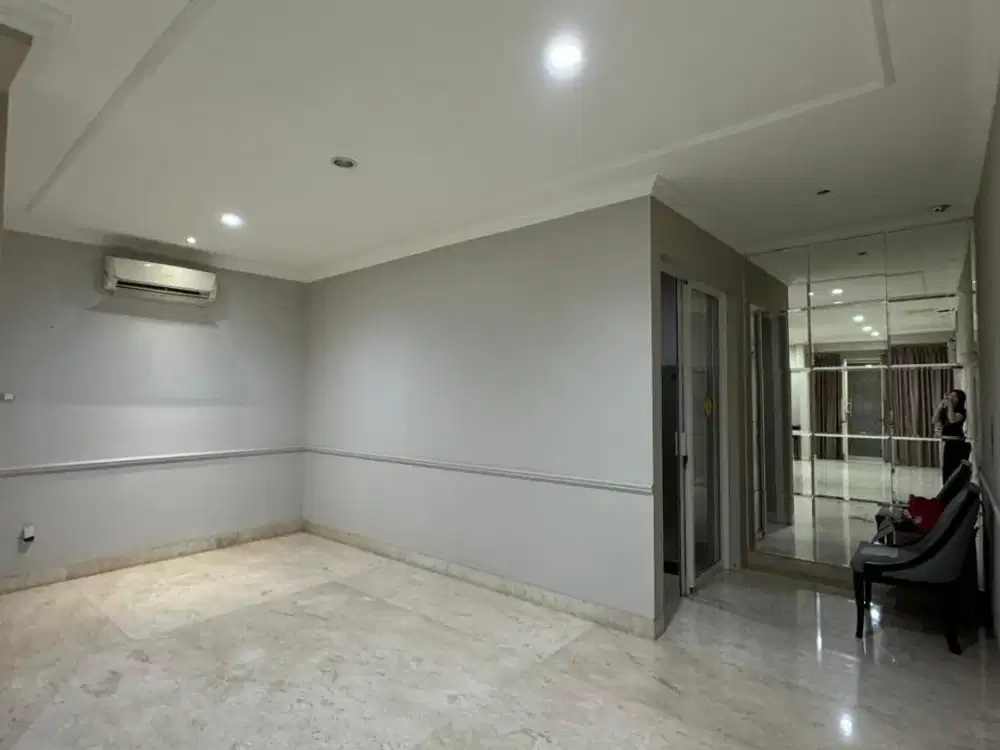 Jual cepat rumah golf lake residence 6x15 furnish bagus rapi