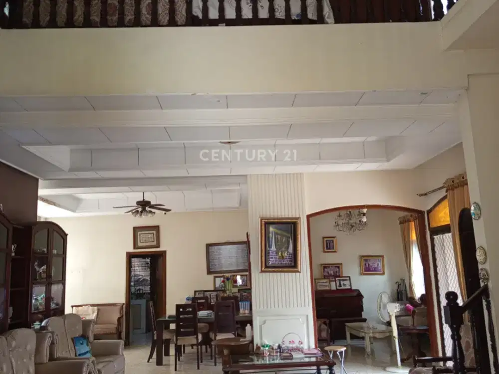Rumah Tinggal 2 Lantai Posisi Hoek Di Pulo Asem S8419