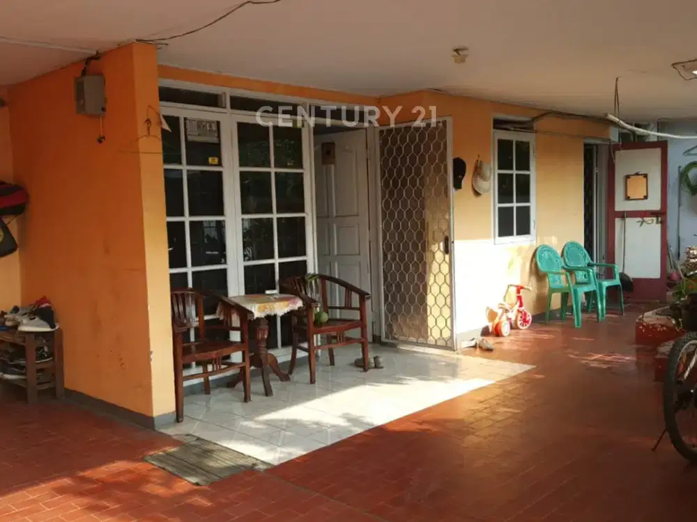 Rumah Tinggal 2 Lantai Di Perum Pulogebang Permai S8477