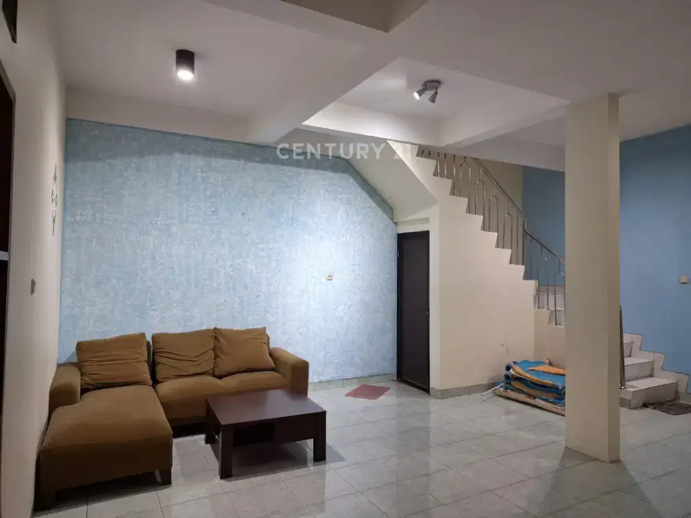 Rumah 2 Lantai Bagus Siap Huni Di Buaran S8375
