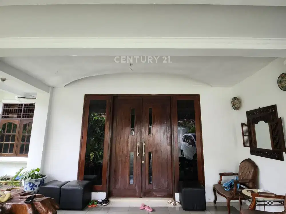 Rumah Hunian 2 Lantai Ada Gazebo Di Ciracas S8497