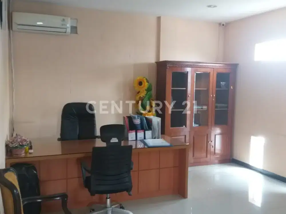 Ruko Hook Lokasi Strategis Di Kayu Putih S7289