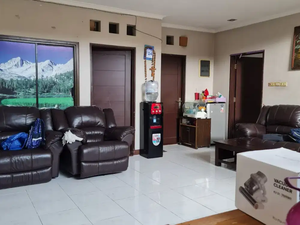 Rumah 2 Lantai Dan Kontrakan 5 Pintu Di Pulomas Utara S7661