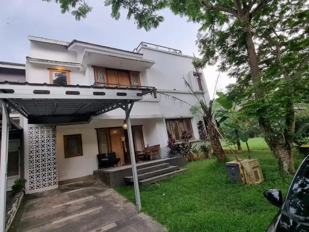 Super Good Deal Owner Jual Rugi Rumah Cantik  3 Lantai