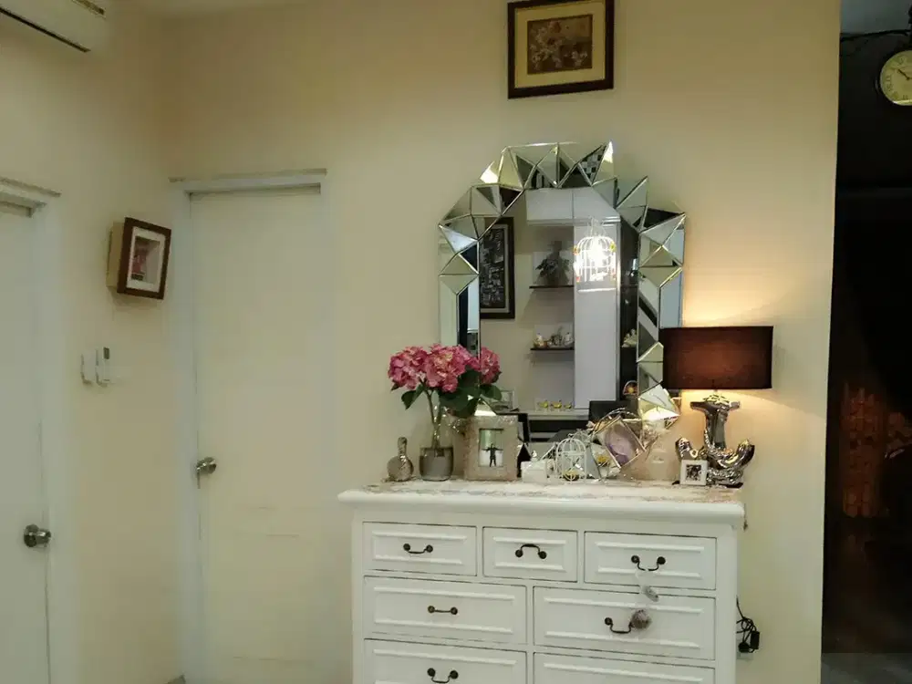 Rumah Cluster  Paramount Full Renov Lokasi  Terbaik