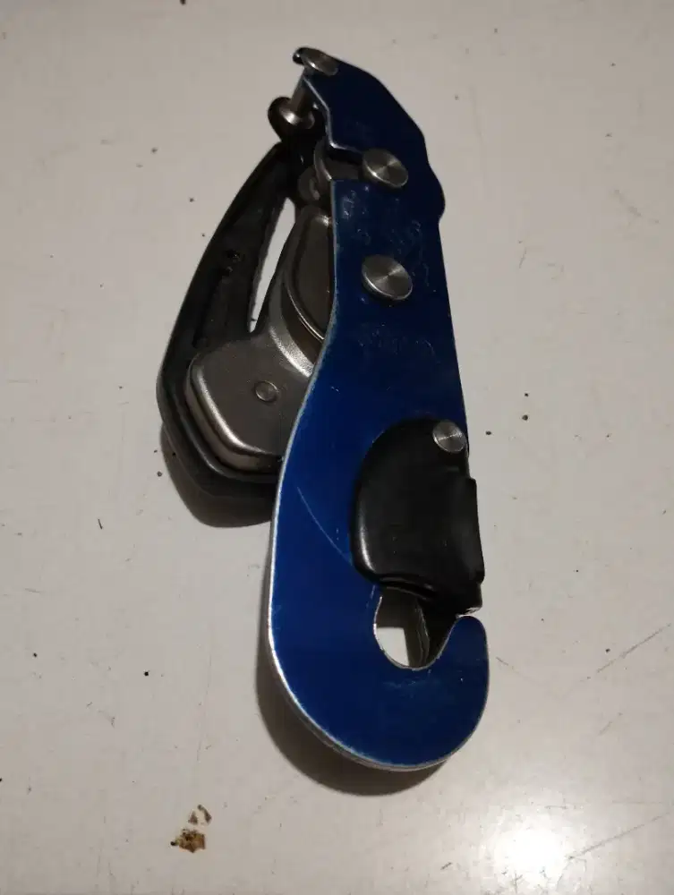 Petzl Autostop descender