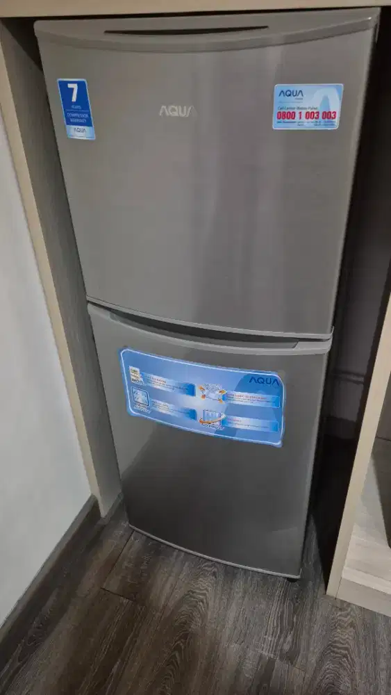 Kulkas AQUA Japan 2 Pintu (AQR-D240 Series)