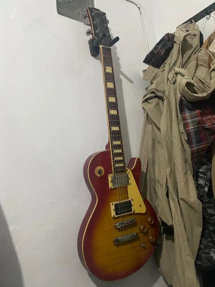 Gitar Gibson less paul normal