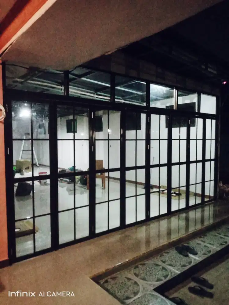 Kusen Pintu Aluminium + Kaca  + Partisi Gypsum + Plafon Gypsum + WPC