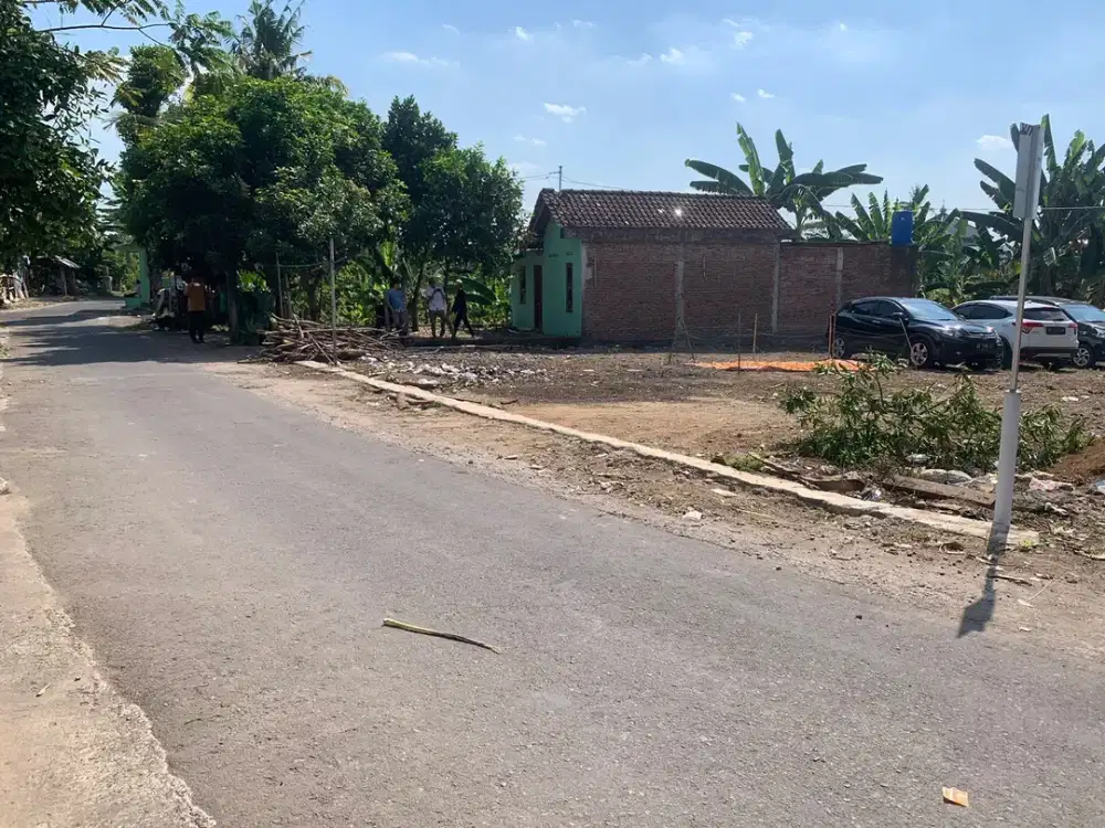 Hook tanah selatan terminal Giwangan cocok rumah tepi aspal