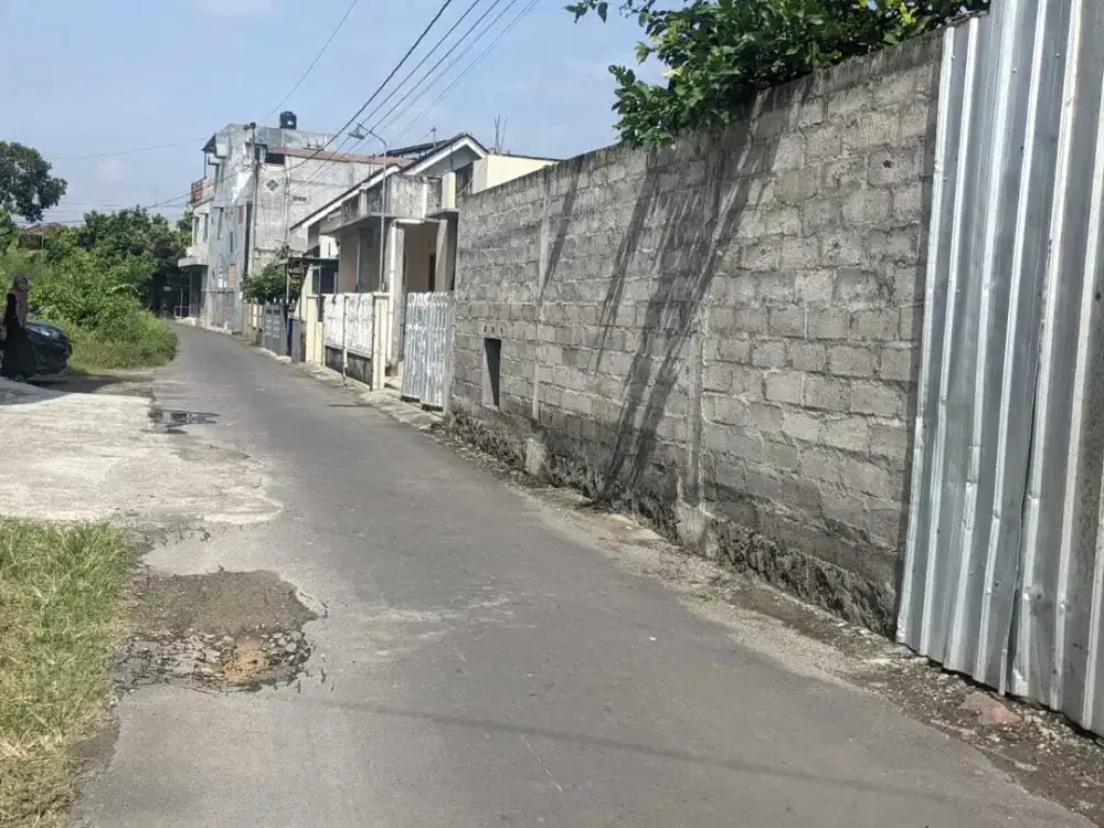 Tanah dekat WESTLAKE VIEW SAWAH COCOK BANGUN VILLA ,SHM P