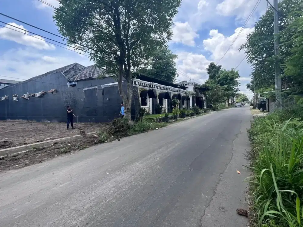 TANAH HOOK TEPI JL Sambisari cocok Usaha di Purwomartani