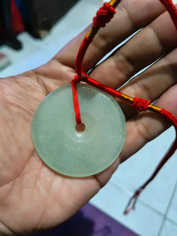 Liontin kalung Giok China