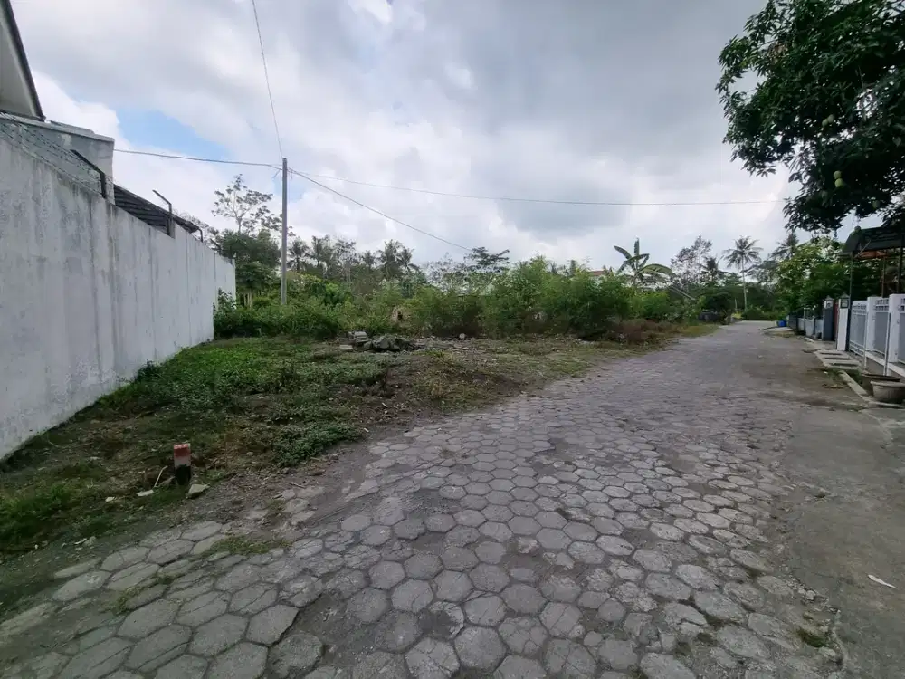 Pekarangan dijual dekat UGM lokasi di POGUNG Sleman siap bangun Kost