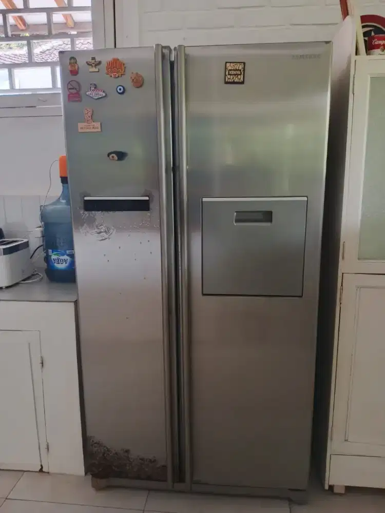 Samsung lemari es 2 pintu
