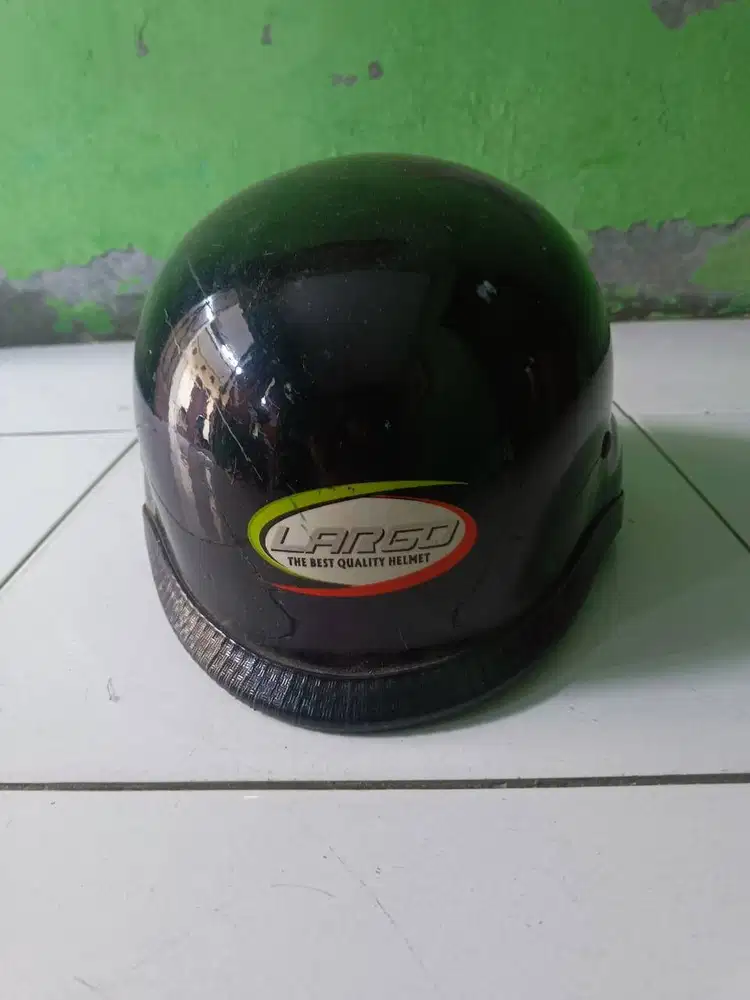 Helm Vintage Merek LARGO Kondisi Sesuai di Foto