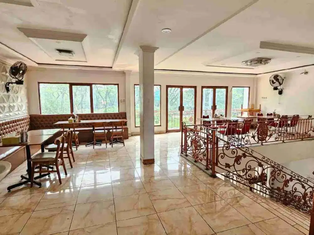 Disewakan ruko 2 lantai strategis pinggir jalan raya di pondok bambu duren sawit