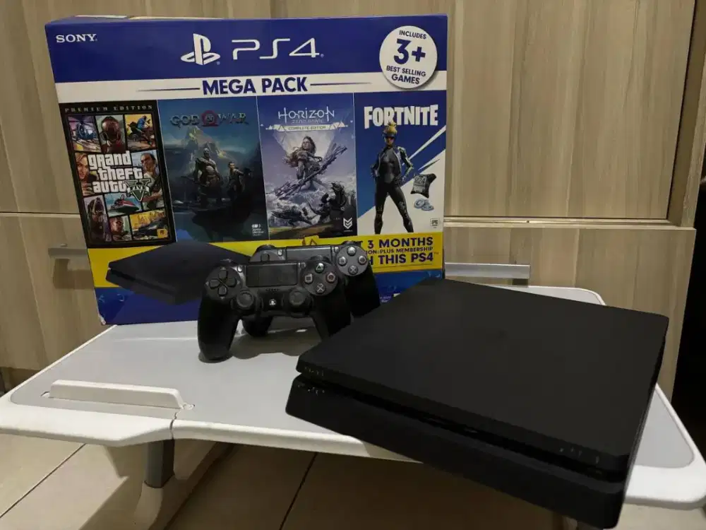Di Cari PS4 slim fat pro 1tb-500gb yang ingin dijual bisa tawari saya