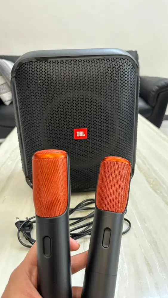 JBL party box with mic