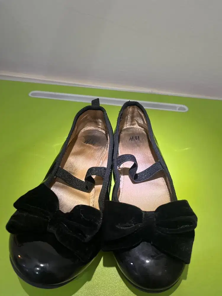 H&M Preloved Flat Shoes Black