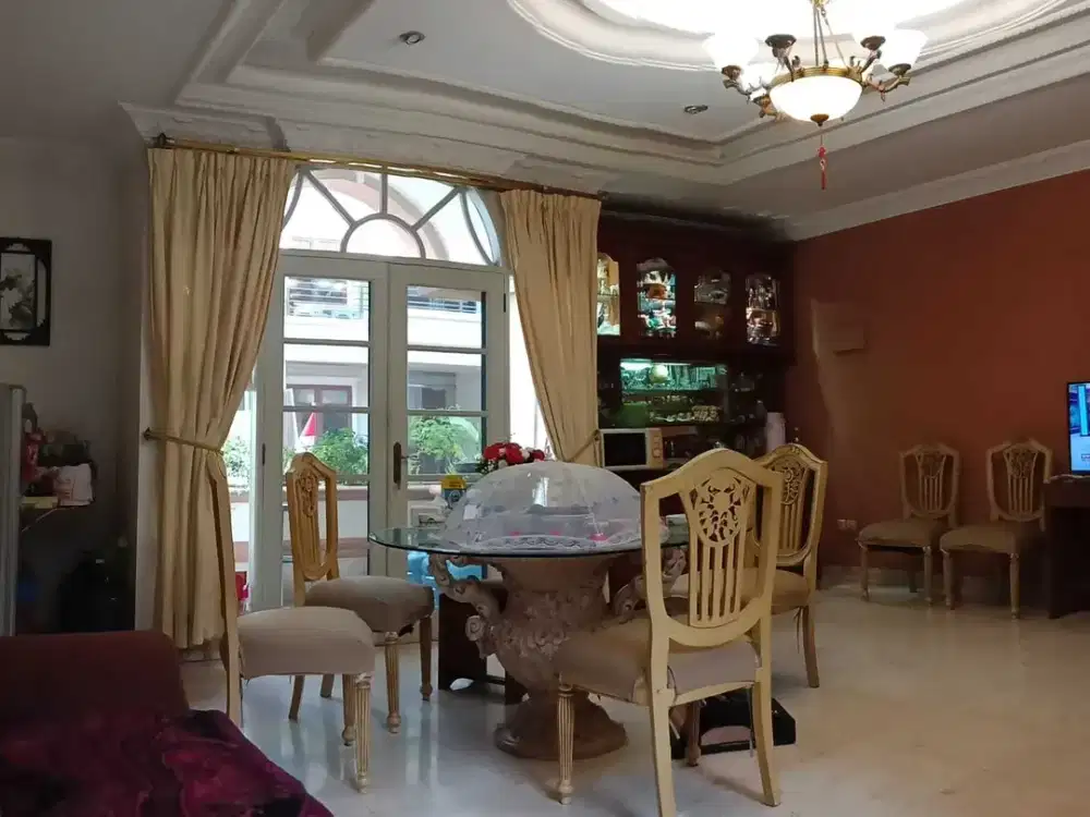 Dijual Villa Gading Indah Kelapa Gading