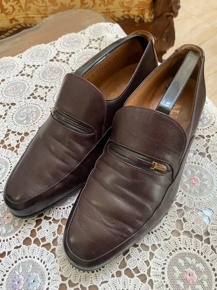 Sepatu kulit asli sz 40