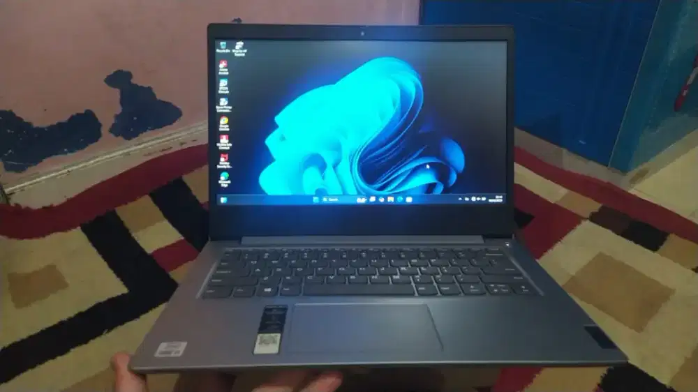 Laptop Core i3-10110U/Gen10 Ram 8GB DDR4 SSD 256GB 14 IN 2,6GHz Mulus