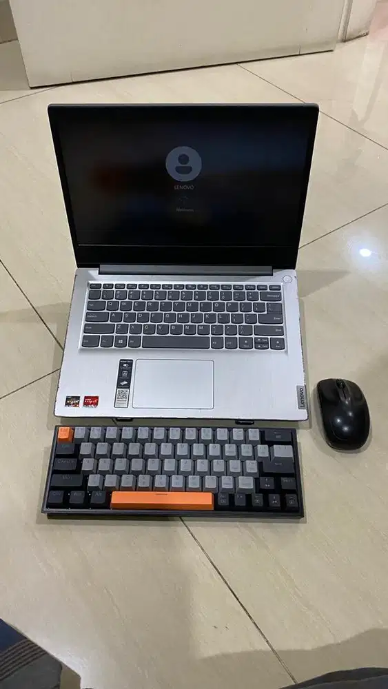 LAPTOP SLIM 3 RYZEN 7 8/512
