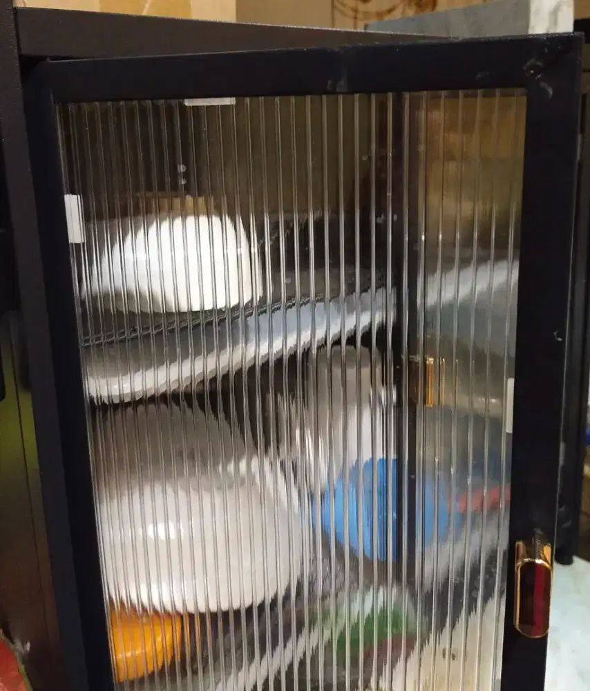 Rak kabinet 2 tingkat