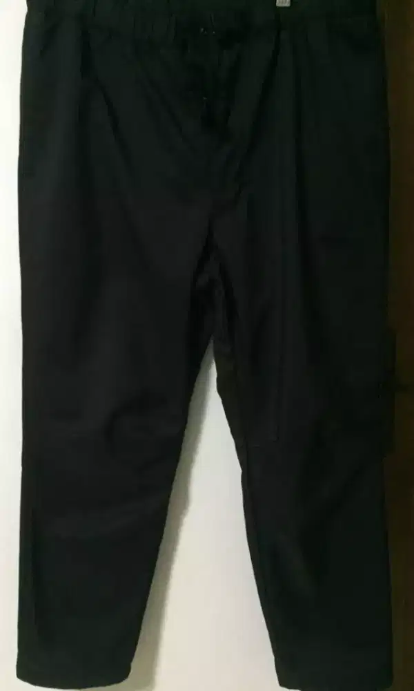 Celana outdoor Uniqlo