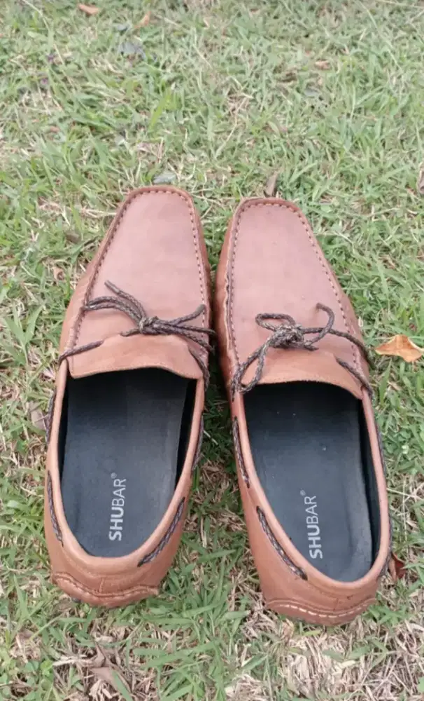 Sepatu merk SHUBAR 44