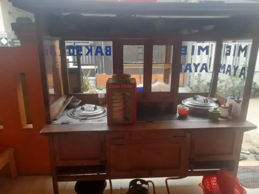 Gerobak miayam bakso