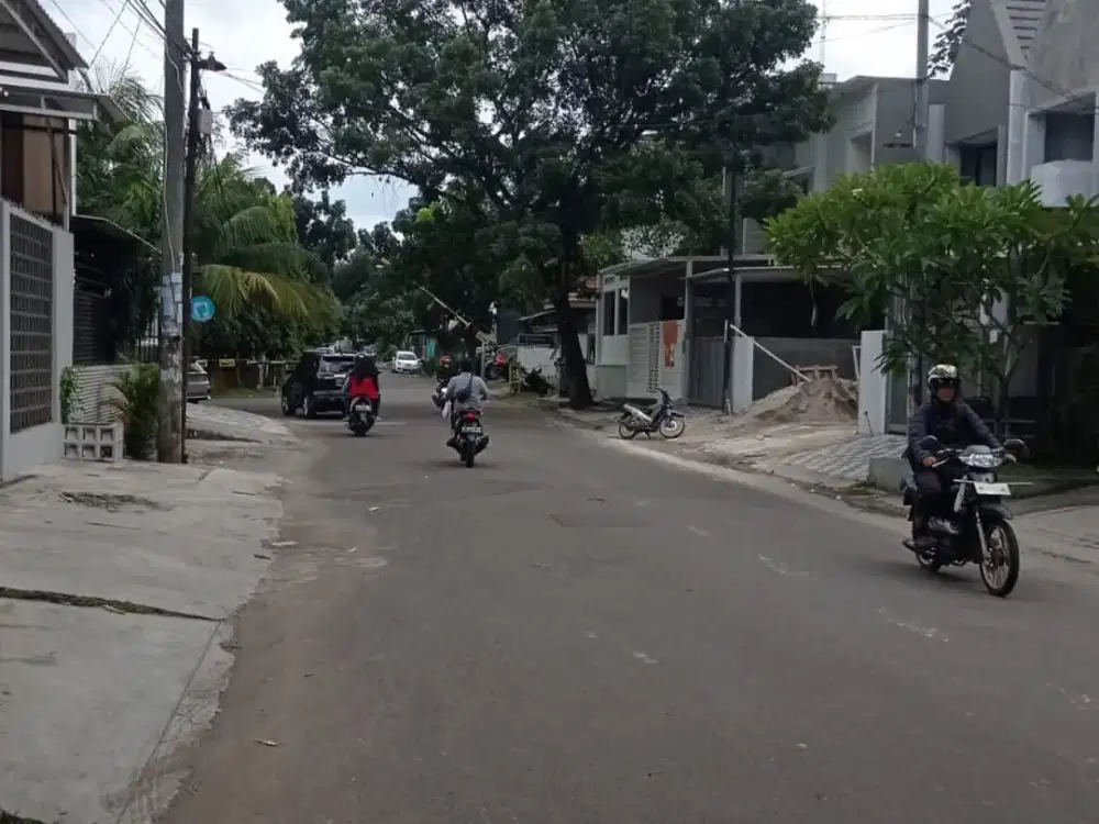 Kavling Gandeng 3 (Bisa beli 1 unit) Jl. Wortel boulevard Griya Loka