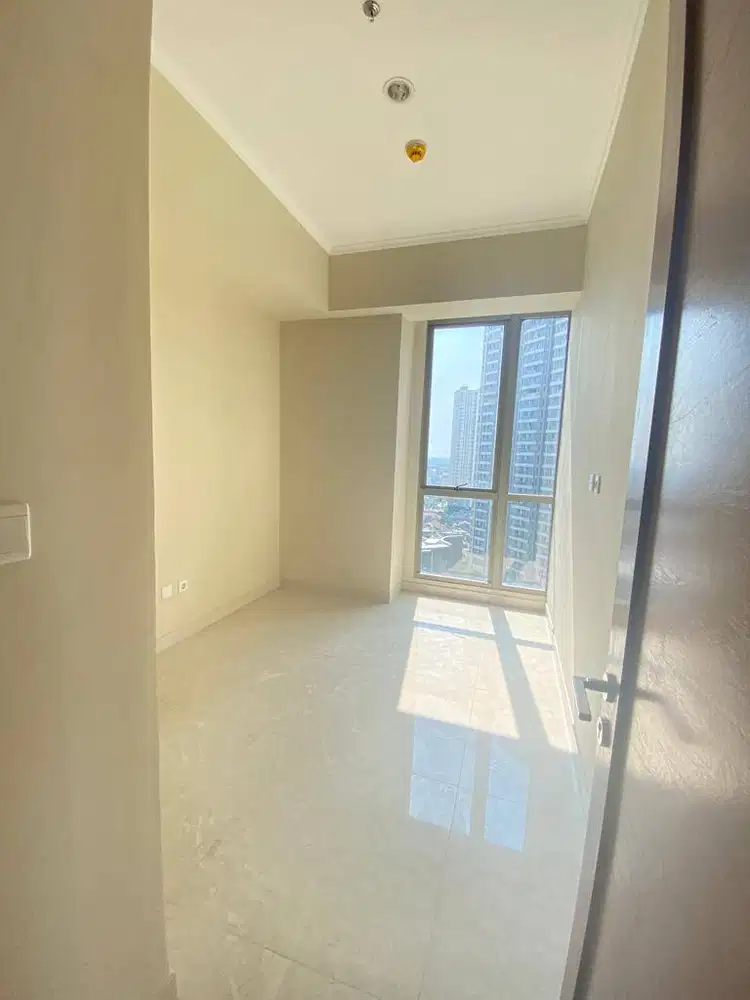 Disewakan Condo Taman Anggrek Residences 3+1 Bedrooms Semifurnish