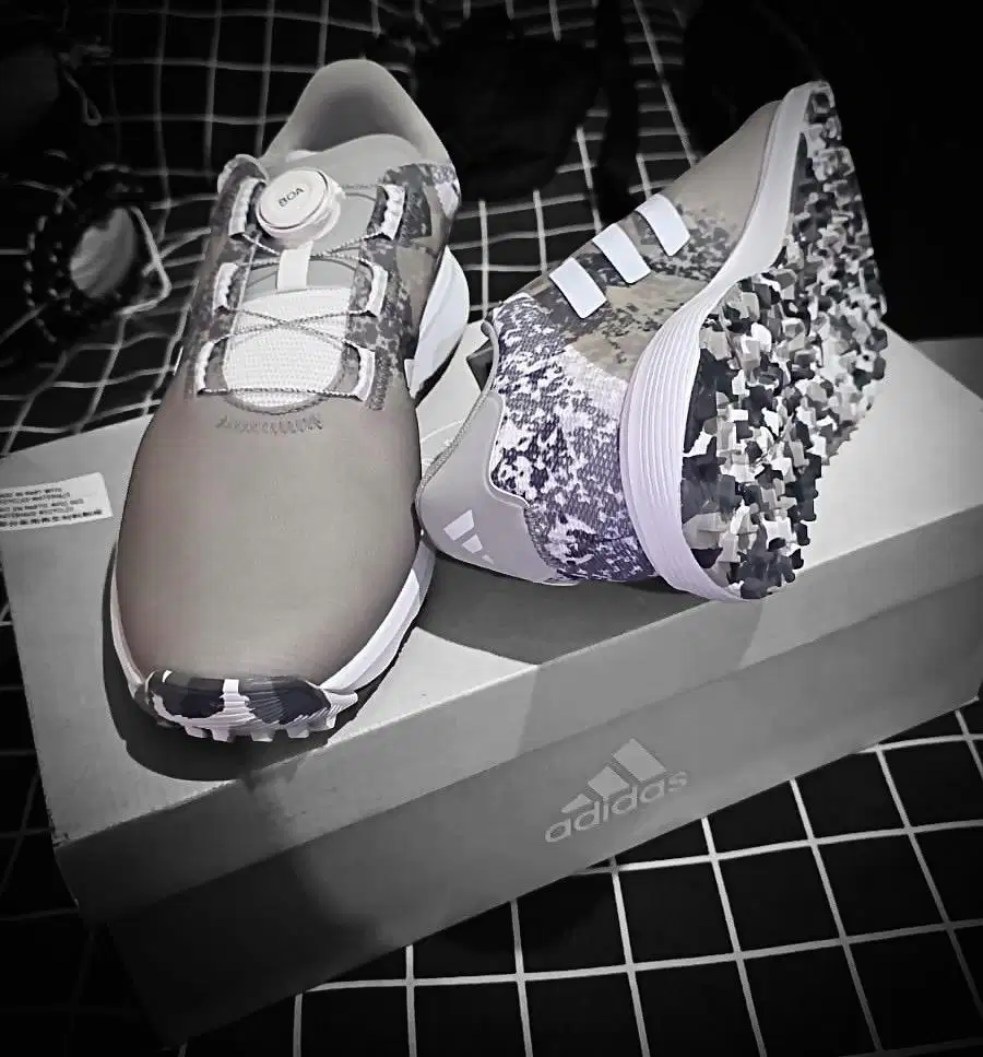 Sepatu Golf Adidas