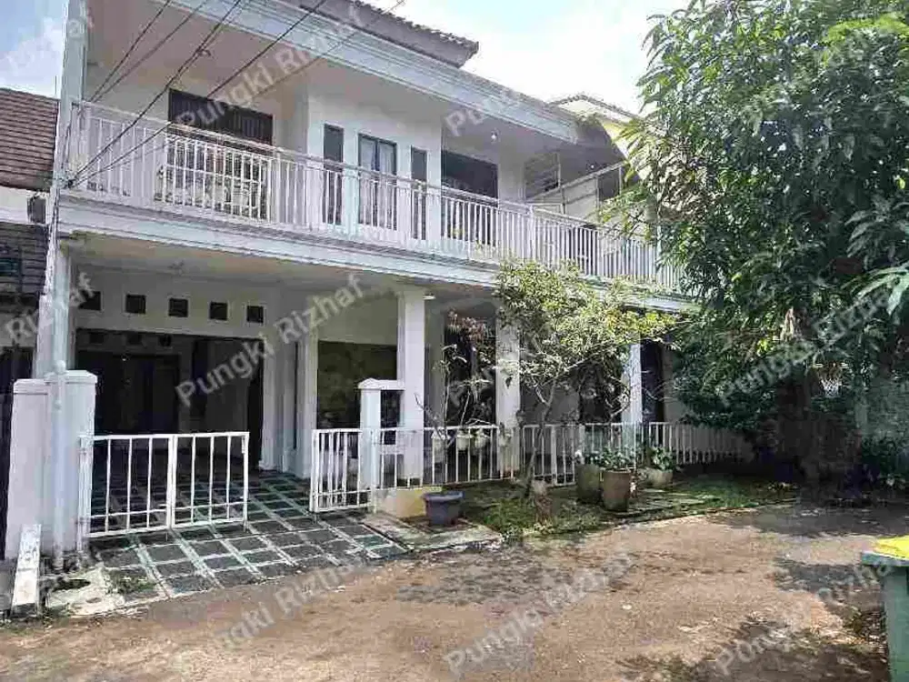 Rumah Cantik Depan Taman Dalam Cluster
Sektor 9 Bintaro Jaya