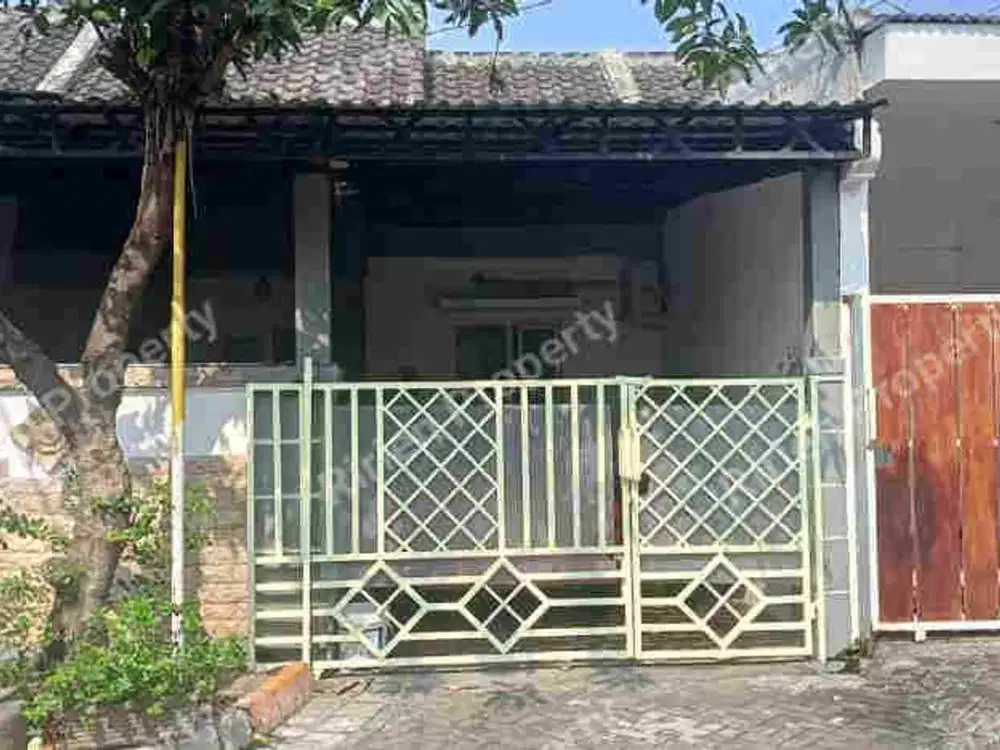 Dijual rumah siap huni row jln 4 mobil di Star Safira Rdgency Sidoarjo