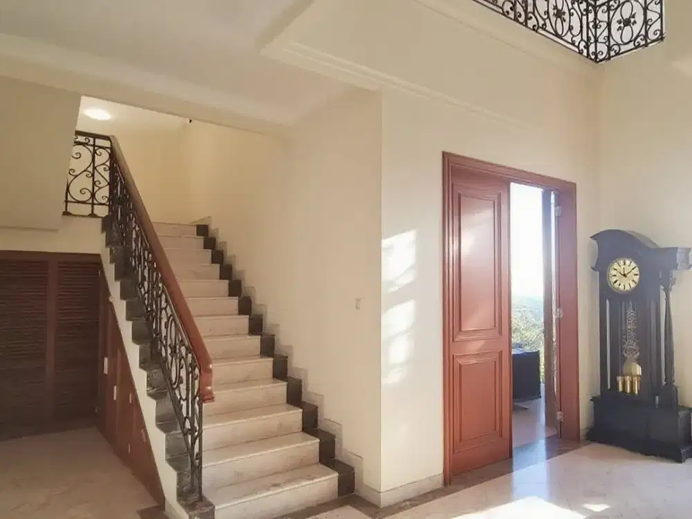 LXMMT 0156 Dijual Rumah Luas Mewah Dengan Kolam Renang Area Kebayoran Baru Jakarta Selatan