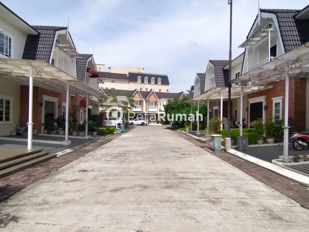 DIJUAL VILLA KOMPLEK MERCI CLUSTER VOLENDAM | DAERAH DELI TUA (AGUS SALIM)