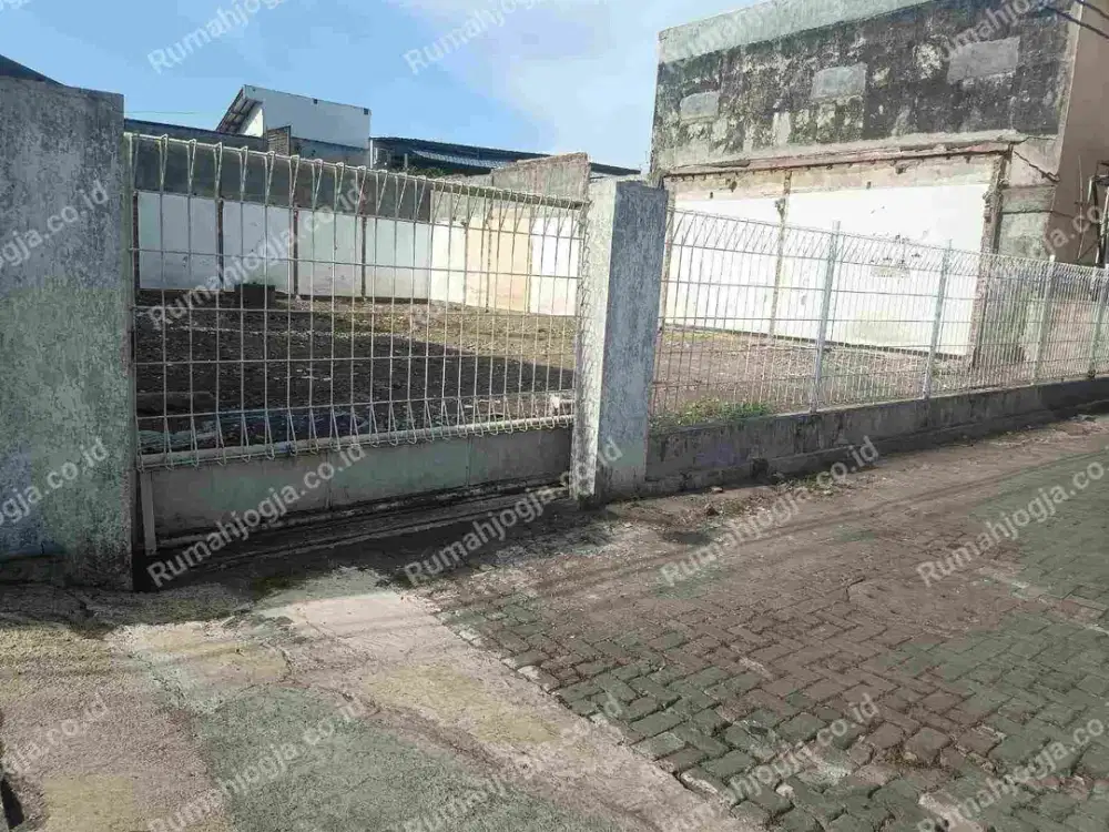 tanah sangat strategis dan istimewa pogung UGM