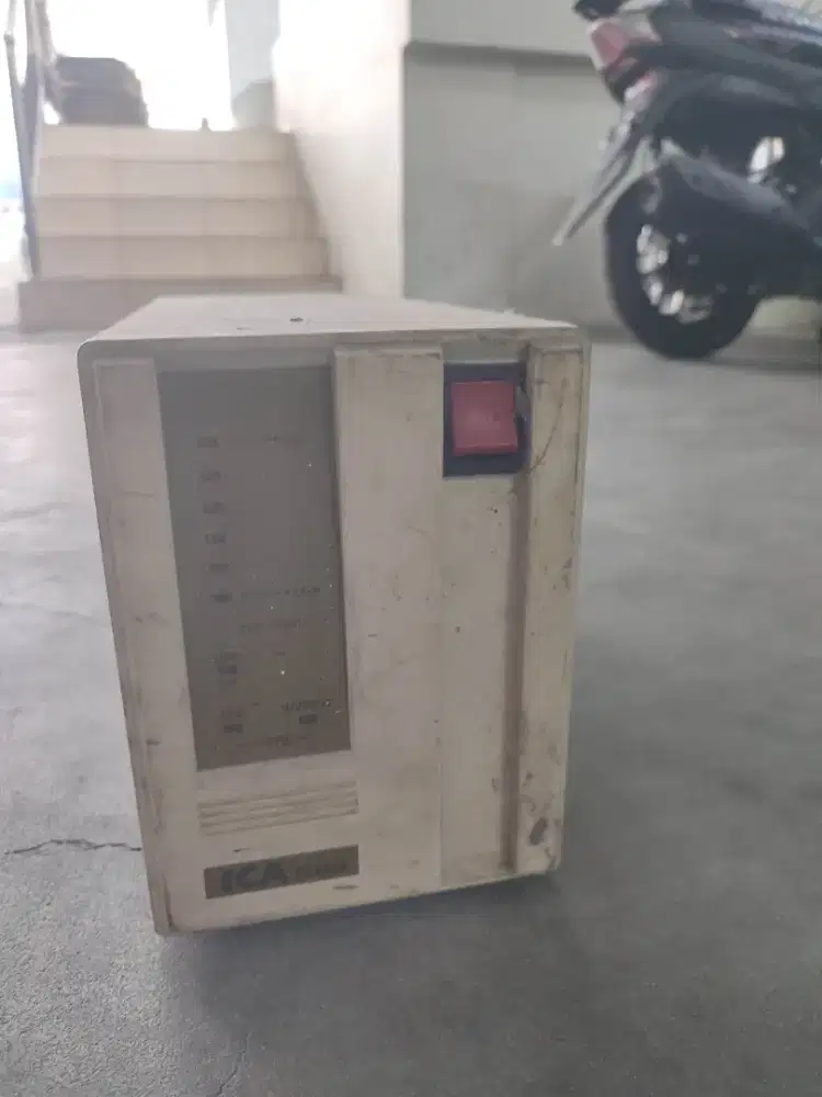 UPS ICA CT682B bekas