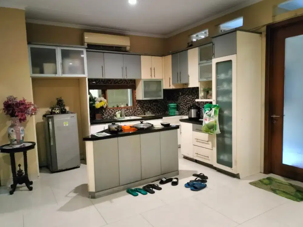 dijual Rumah dibawah NJOP Kalibata jakarta selatan