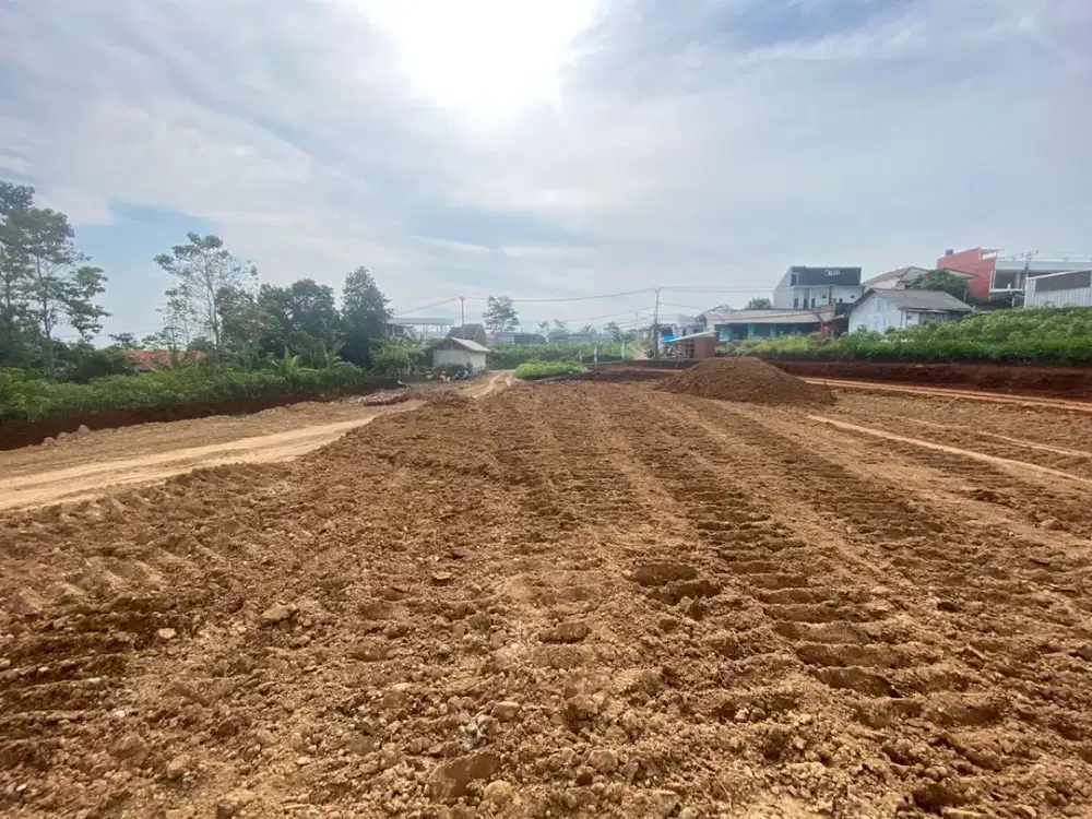 Tanah Siap Bangun Lokasi Tepi Jalan View pegunungan
